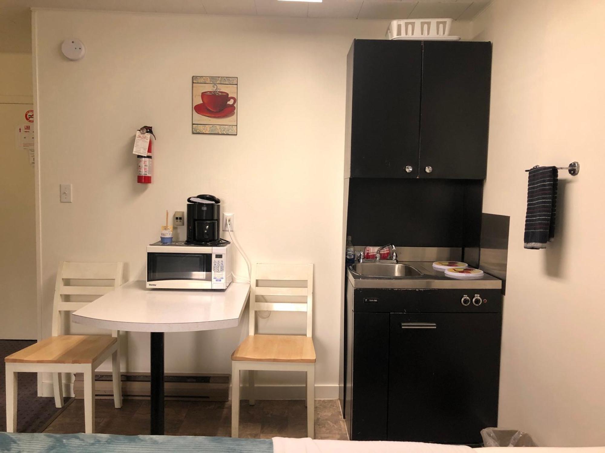 Creston Valley Motel Εξωτερικό φωτογραφία