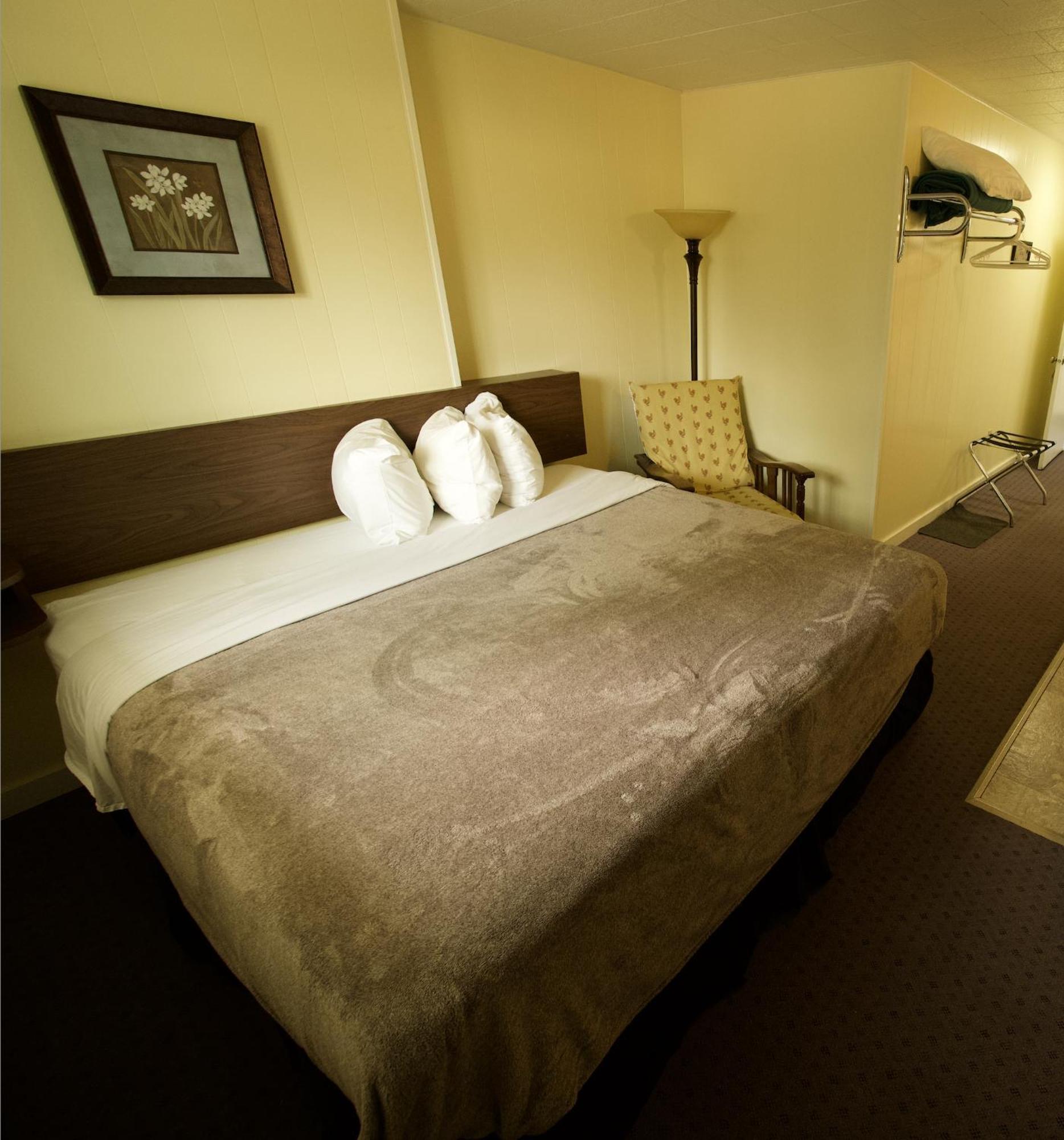 Creston Valley Motel Εξωτερικό φωτογραφία
