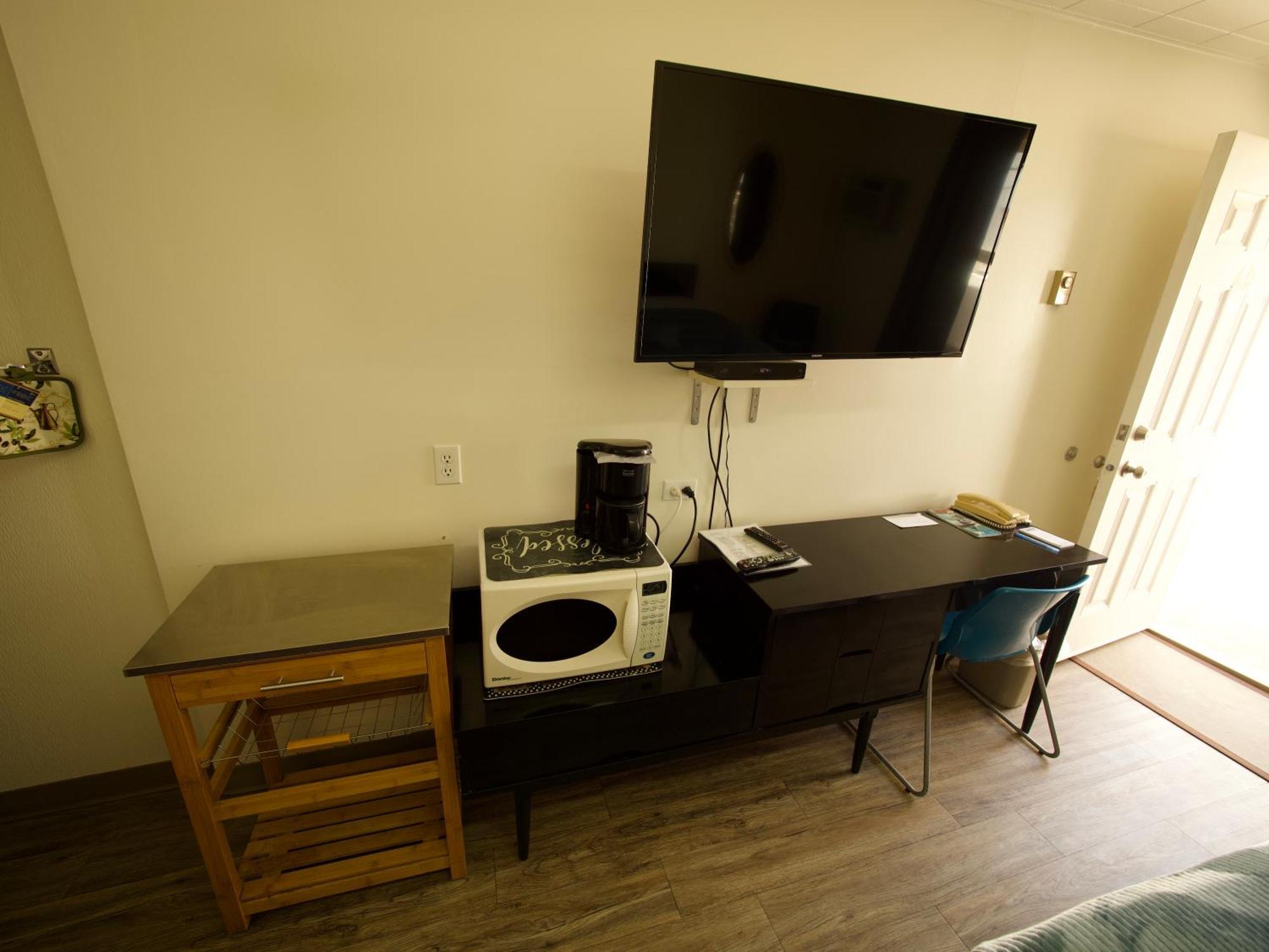 Creston Valley Motel Εξωτερικό φωτογραφία