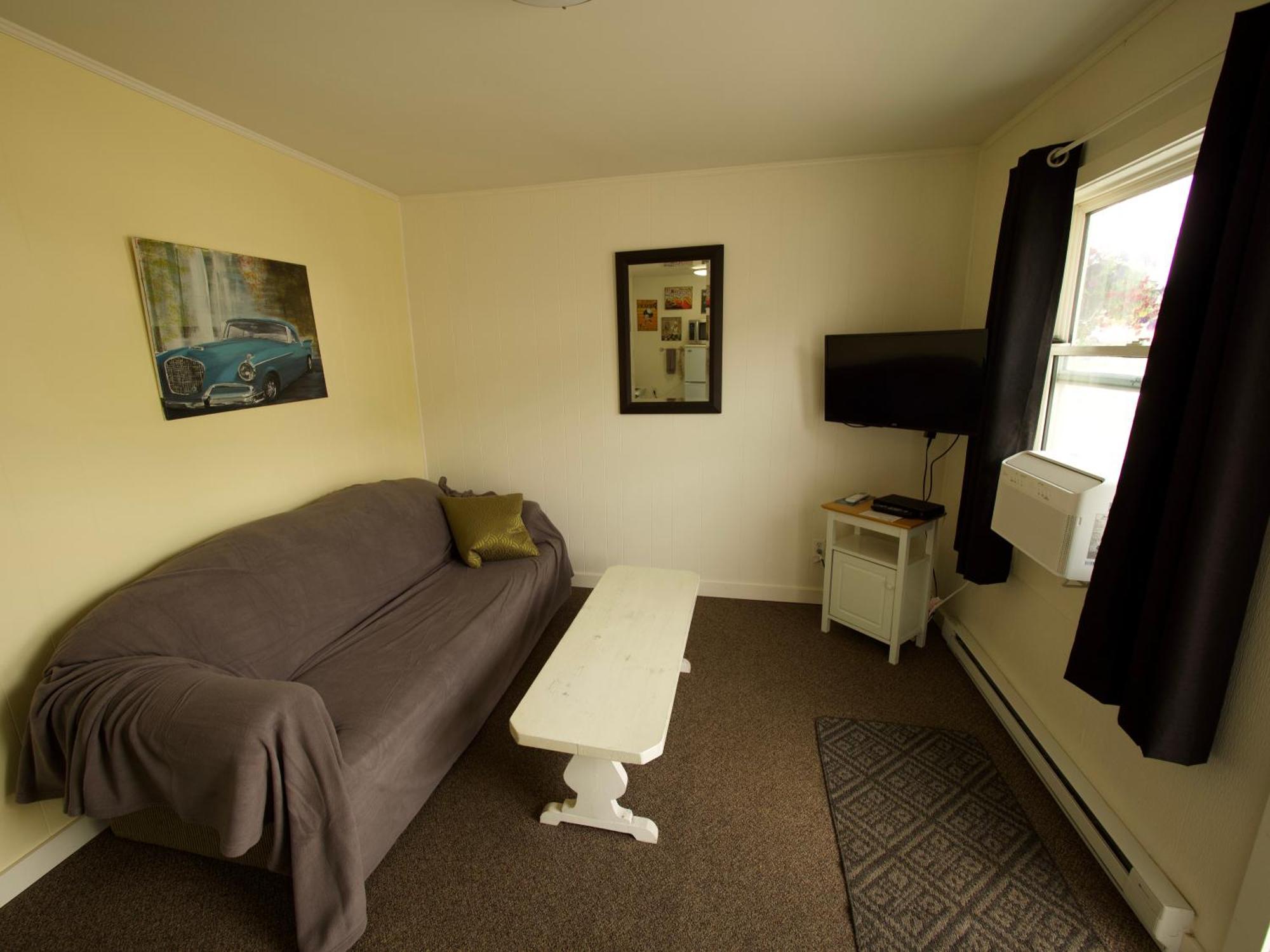 Creston Valley Motel Εξωτερικό φωτογραφία