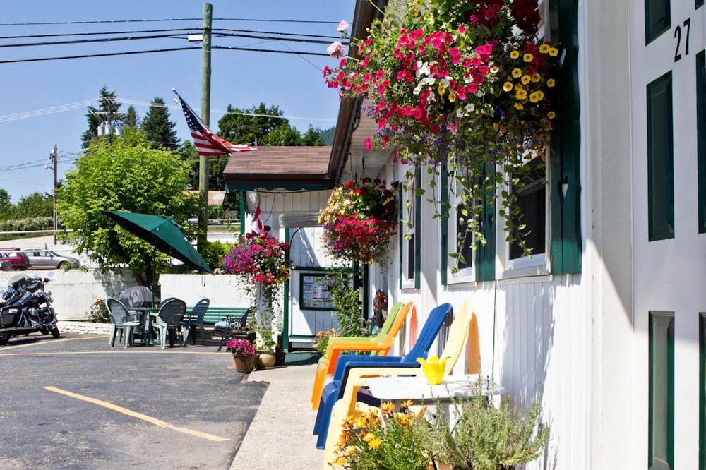 Creston Valley Motel Εξωτερικό φωτογραφία