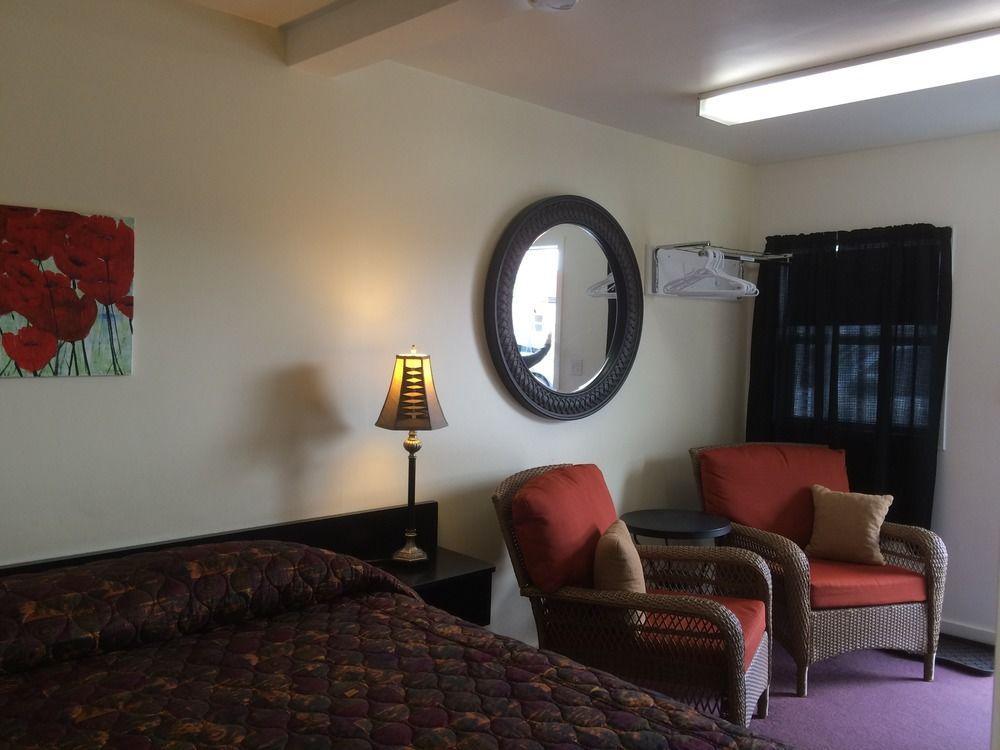 Creston Valley Motel Εξωτερικό φωτογραφία