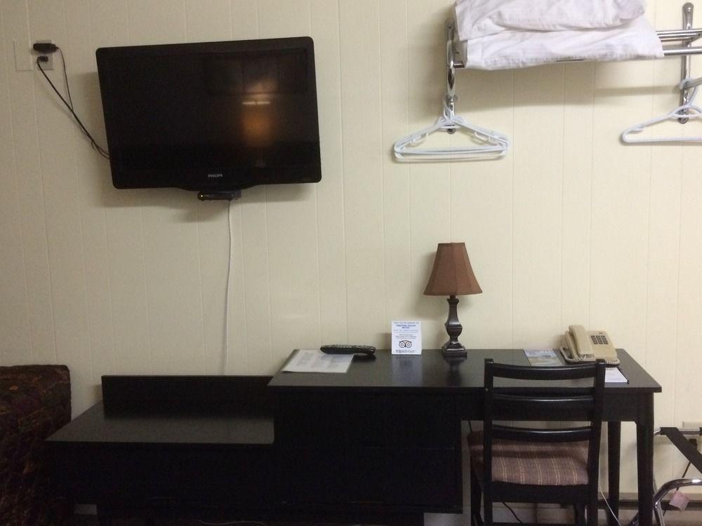 Creston Valley Motel Εξωτερικό φωτογραφία