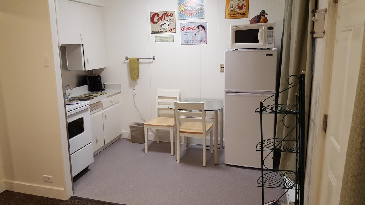 Creston Valley Motel Εξωτερικό φωτογραφία