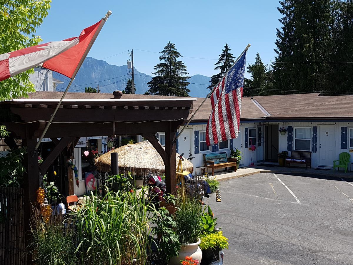Creston Valley Motel Εξωτερικό φωτογραφία